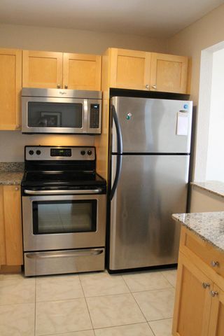 1830 Embassy Drive 411, West Palm Beach, FL 33401