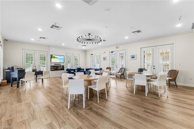 451 Bayfront PL # 5503, Naples, FL 34102