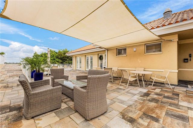 451 Bayfront PL # 5503, Naples, FL 34102