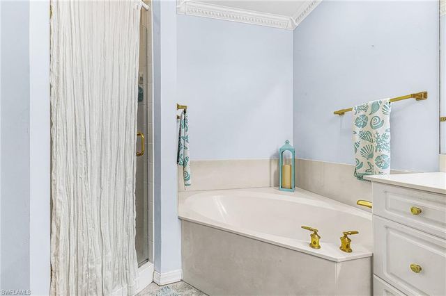 451 Bayfront PL # 5503, Naples, FL 34102