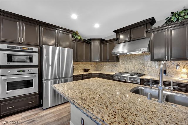 7466 Desertscape Avenue, Las Vegas, NV 89178