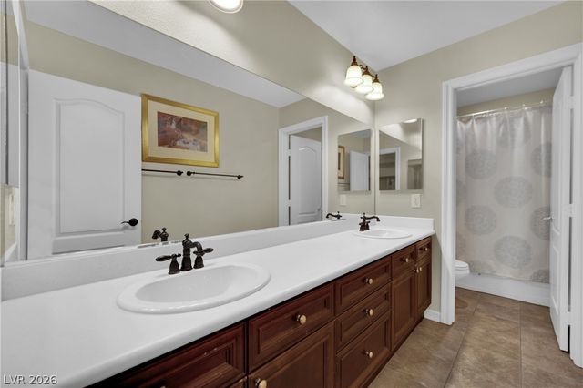 7466 Desertscape Avenue, Las Vegas, NV 89178