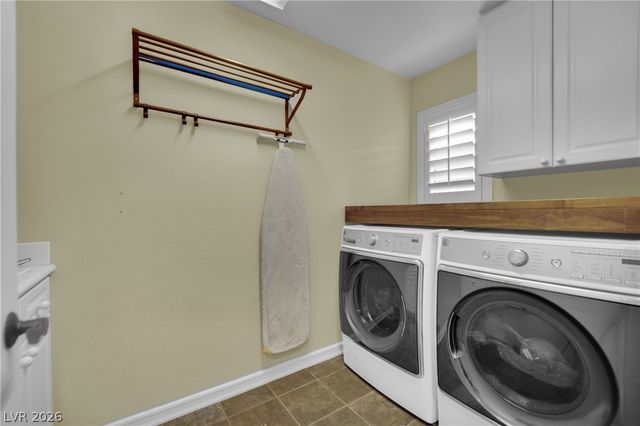 7466 Desertscape Avenue, Las Vegas, NV 89178