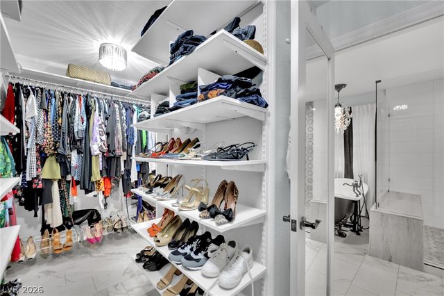 7466 Desertscape Avenue, Las Vegas, NV 89178