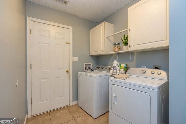 230 Hidden Brook Trail, Fayetteville, GA 30215