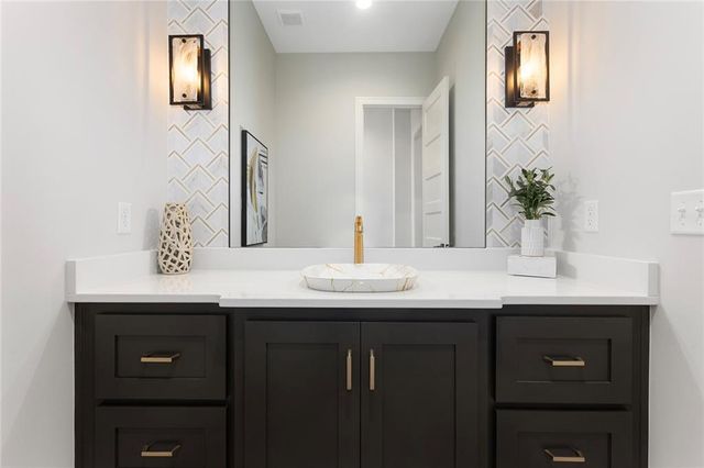 11775 S Kenton Street, Olathe, KS 66061