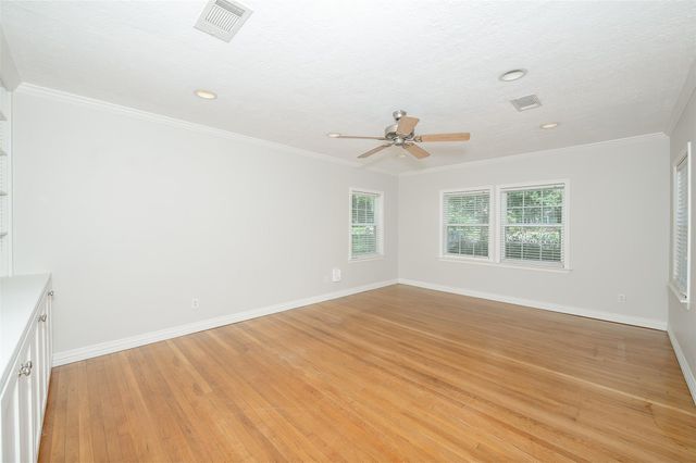 709 Inwood Drive, Bryan, TX 77802