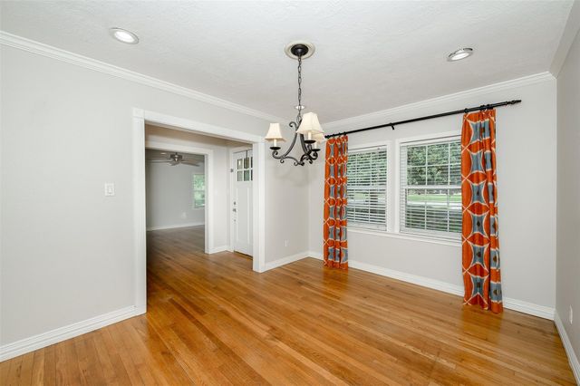 709 Inwood Drive, Bryan, TX 77802