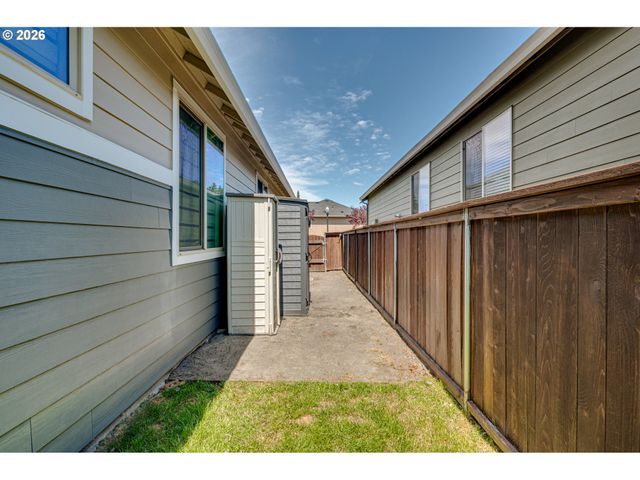 3801 N 5TH Way, Ridgefield, WA 98642