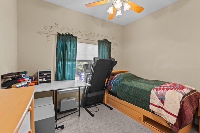 150 Nathan Drive, Hollister, MO 65672