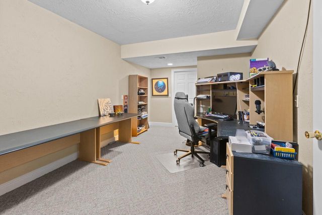 150 Nathan Drive, Hollister, MO 65672