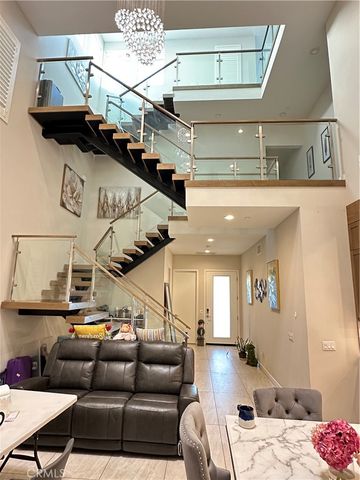 438 Sycamore Dr., Montebello, CA 90640