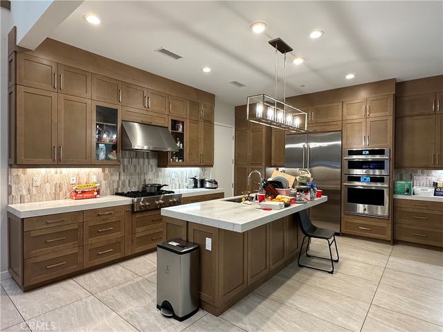 438 Sycamore Dr., Montebello, CA 90640