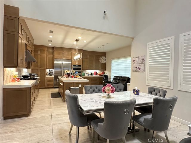 438 Sycamore Dr., Montebello, CA 90640