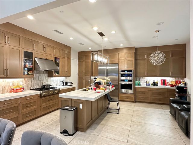 438 Sycamore Dr., Montebello, CA 90640