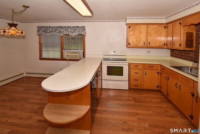 150 Baxter Street, Tolland, CT 06084