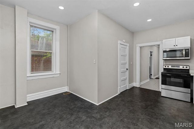 3148 Oregon Avenue, St Louis, MO 63118