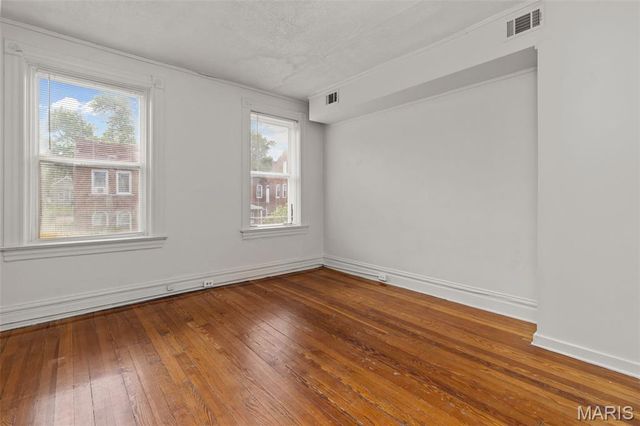 3148 Oregon Avenue, St Louis, MO 63118