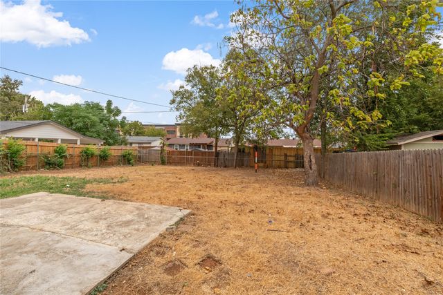 517 Aransas Drive, Euless, TX 76039