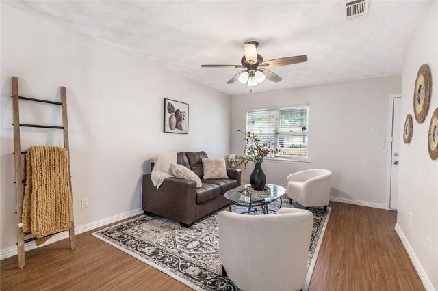 517 Aransas Drive, Euless, TX 76039