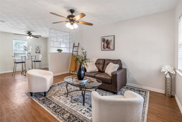517 Aransas Drive, Euless, TX 76039