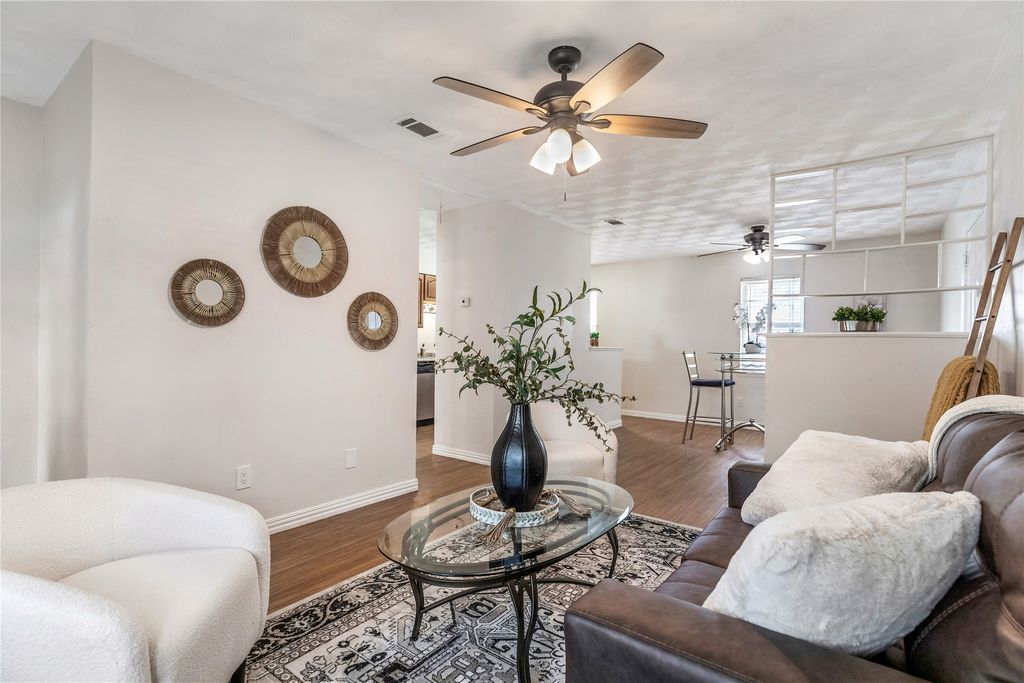 517 Aransas Drive, Euless, TX 76039 — photo 5