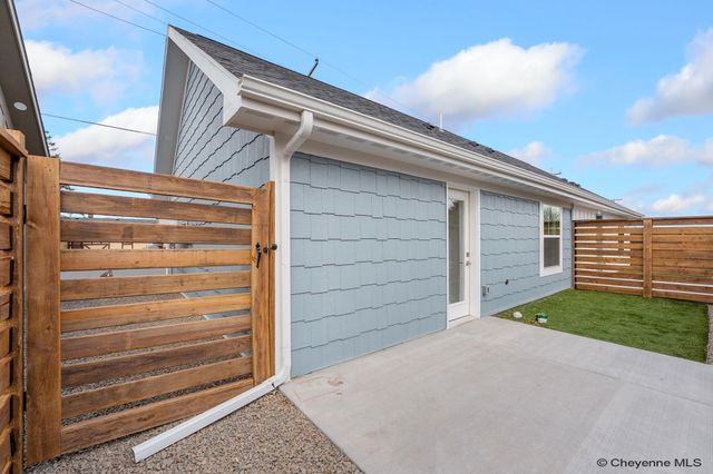 423 SNYDER AVE, Cheyenne, WY 82007