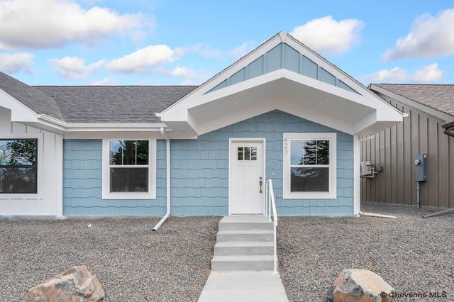 423 SNYDER AVE, Cheyenne, WY 82007