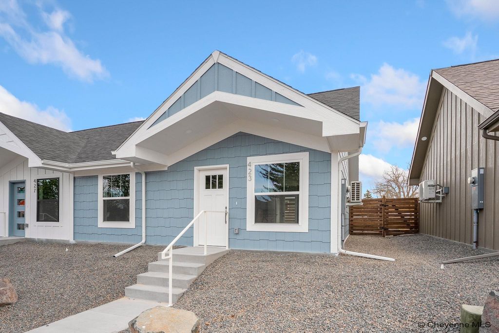 423 SNYDER AVE, Cheyenne, WY 82007