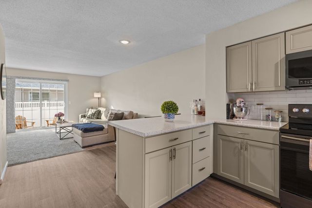 3818 Belle Avenue 0, Davenport, IA 52807