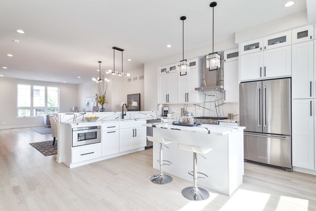 3506 N Central Avenue, Chicago, IL 60634