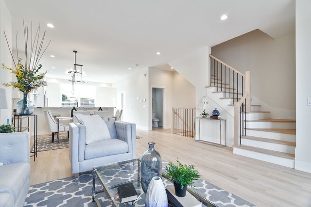 3506 N Central Avenue, Chicago, IL 60634