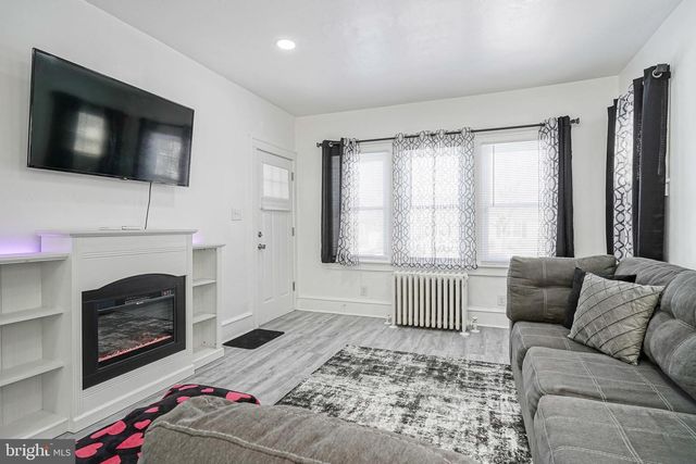 1009 HAMILTON DR, Vineland, NJ 08360