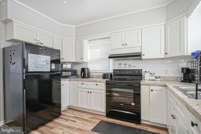 1009 HAMILTON DR, Vineland, NJ 08360