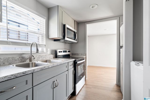 1015 PALMER AVENUE, Bessemer, AL 35020