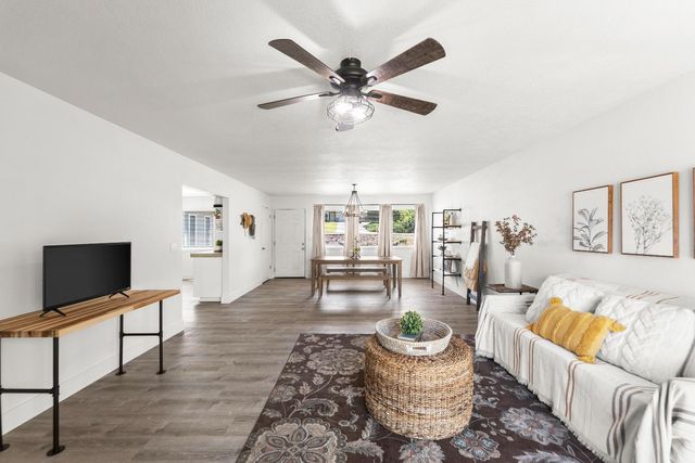 11238 Torrey Pines Dr, Auburn, CA 95602