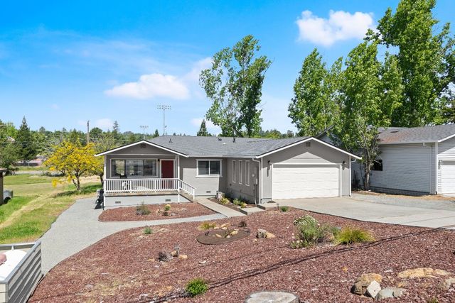 11238 Torrey Pines Dr, Auburn, CA 95602