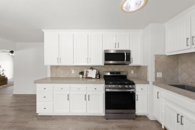 11238 Torrey Pines Dr, Auburn, CA 95602