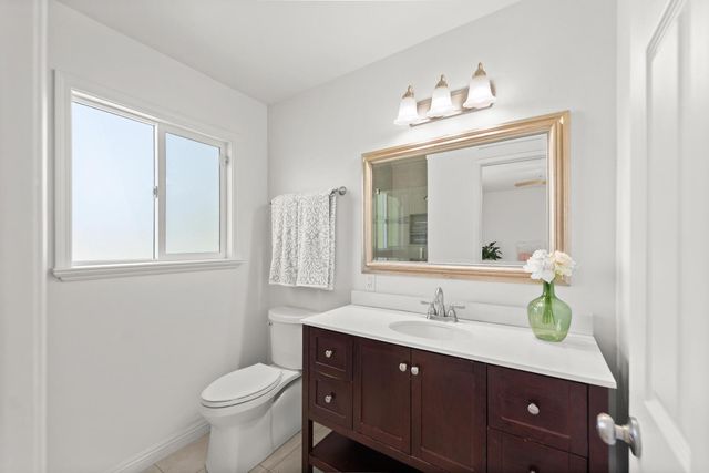 11238 Torrey Pines Dr, Auburn, CA 95602