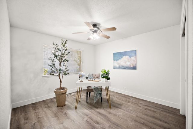11238 Torrey Pines Dr, Auburn, CA 95602