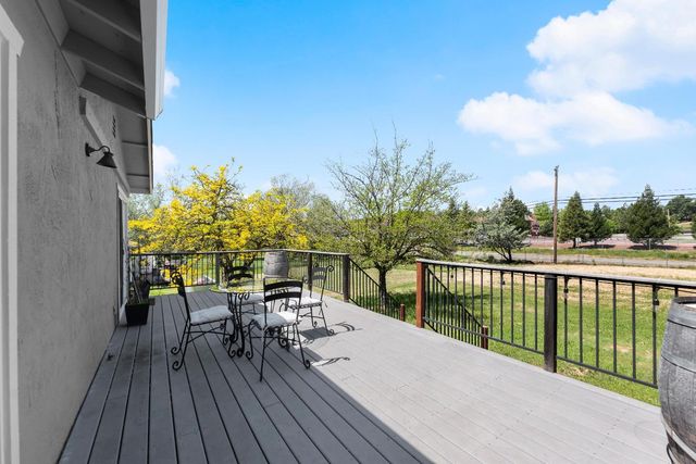 11238 Torrey Pines Dr, Auburn, CA 95602