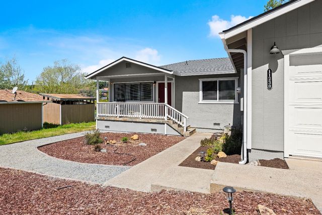11238 Torrey Pines Dr, Auburn, CA 95602