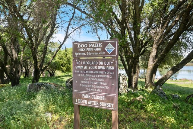 11238 Torrey Pines Dr, Auburn, CA 95602