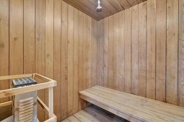 9505 E Atherton Road, Davison Township, MI 48423