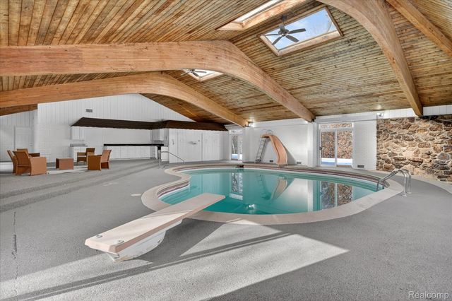 9505 E Atherton Road, Davison Township, MI 48423