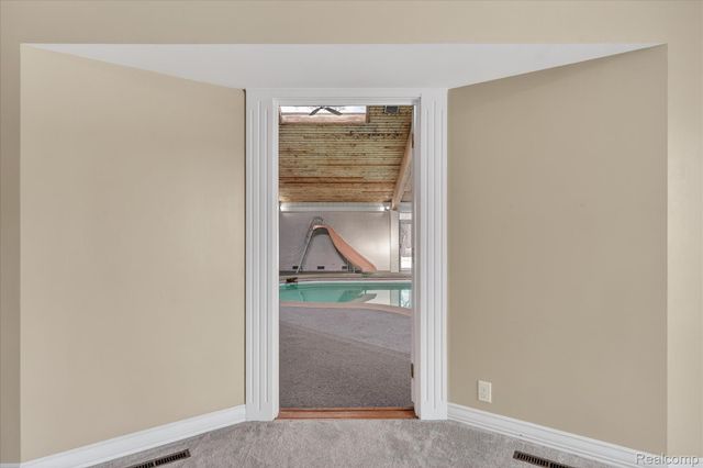 9505 E Atherton Road, Davison Township, MI 48423