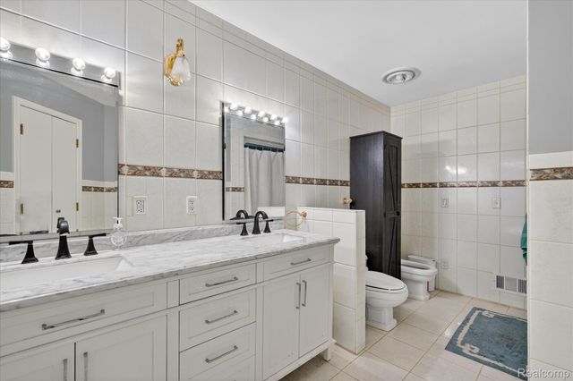 9505 E Atherton Road, Davison Township, MI 48423