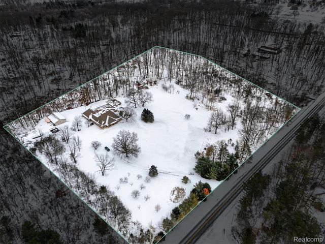 9505 E Atherton Road, Davison Township, MI 48423