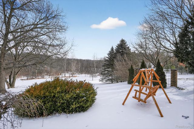 9505 E Atherton Road, Davison Township, MI 48423