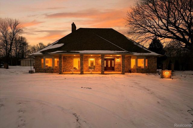 9505 E Atherton Road, Davison Township, MI 48423